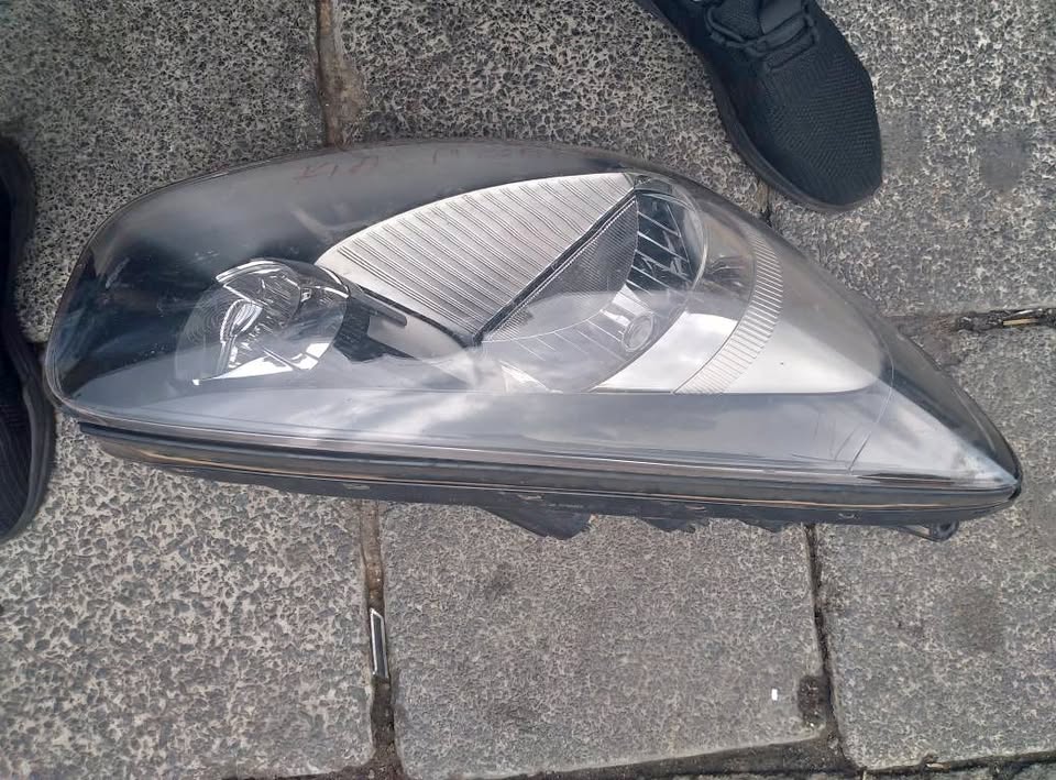 Kia Picanto Headlight for Sale - Private Seller Kia Picanto Headlight for Sale - Private Seller