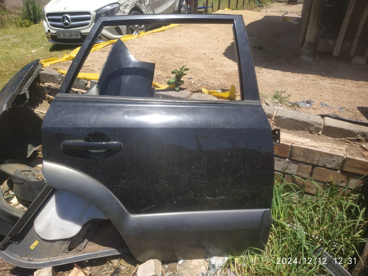 2008 Hyundai Tucson Right rear door shell / Back door for sale - Private Seller