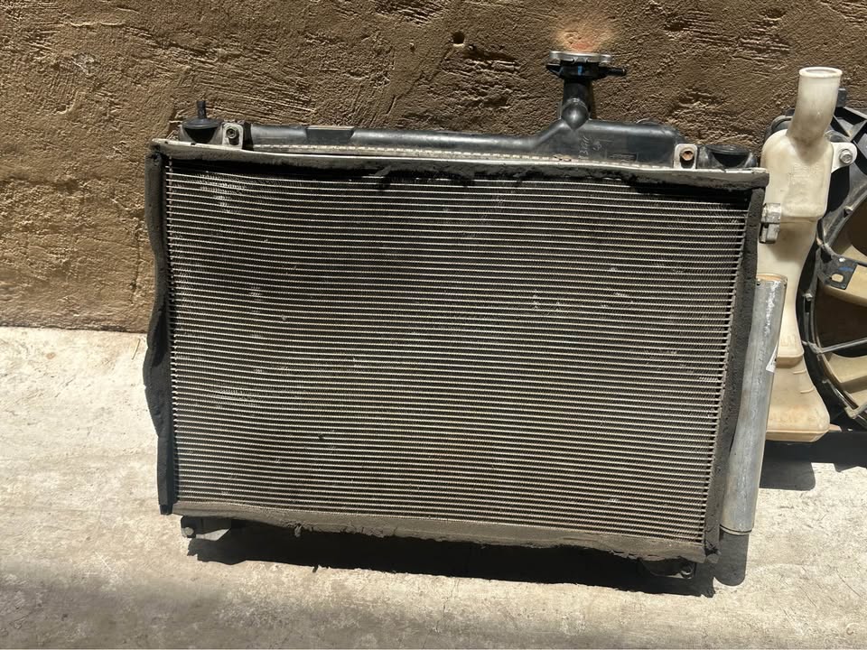 Suzuki swift Suzuki dezire and Toyota starlet radiator fan condenser set - Private Seller Suzuki swift Suzuki dezire and Toyota starlet radiator fan condenser set - Private Seller