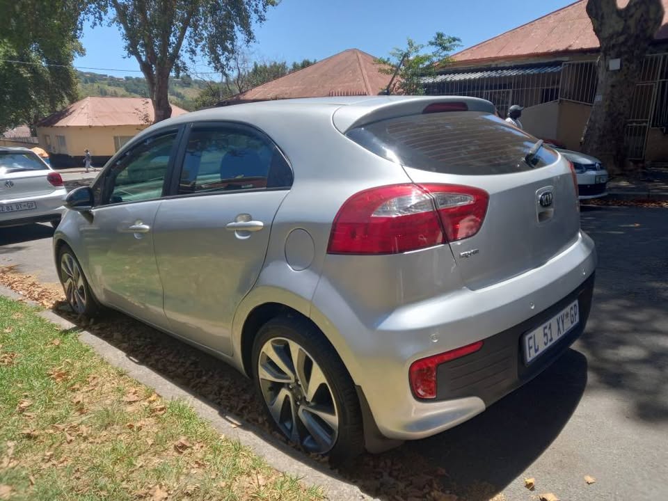 2016 KIA RIO TEC 1.4 PETROL, AUTOMATIC TRANSMISSION, SILVER COLOR, MILEAGE 60000KMS