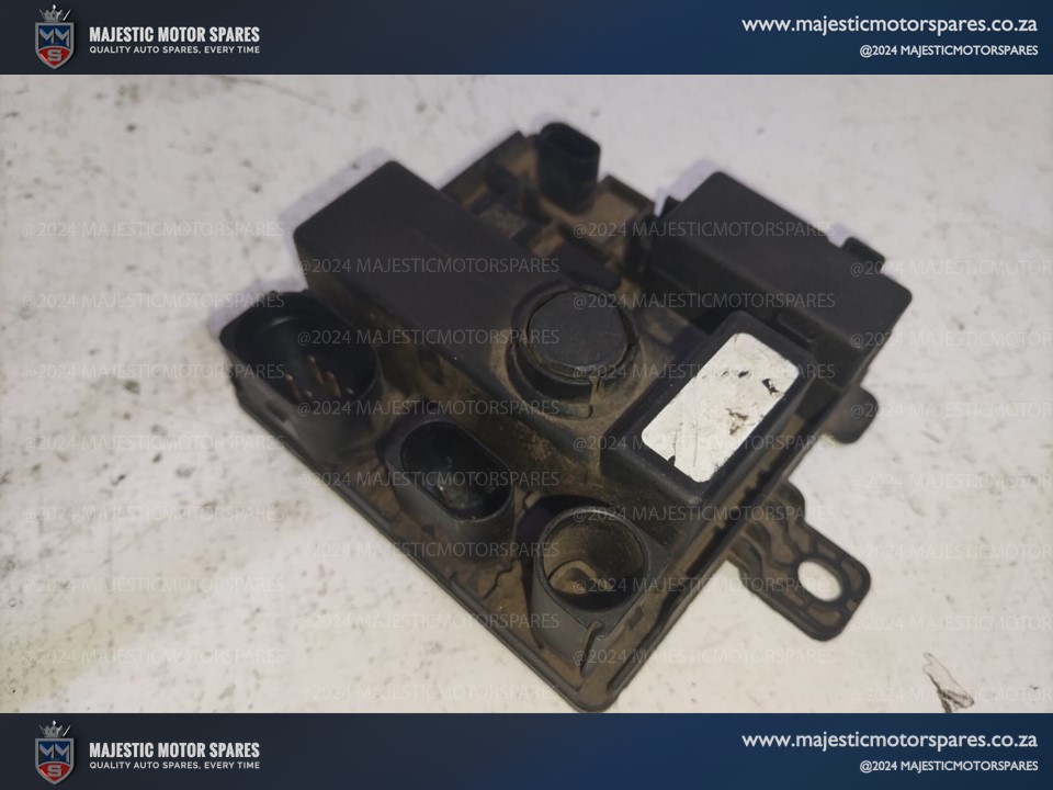 BMW 118i F20 Power Distributor Box for sale - Private Seller BMW 118i F20 Power Distributor Box for sale - Private Seller