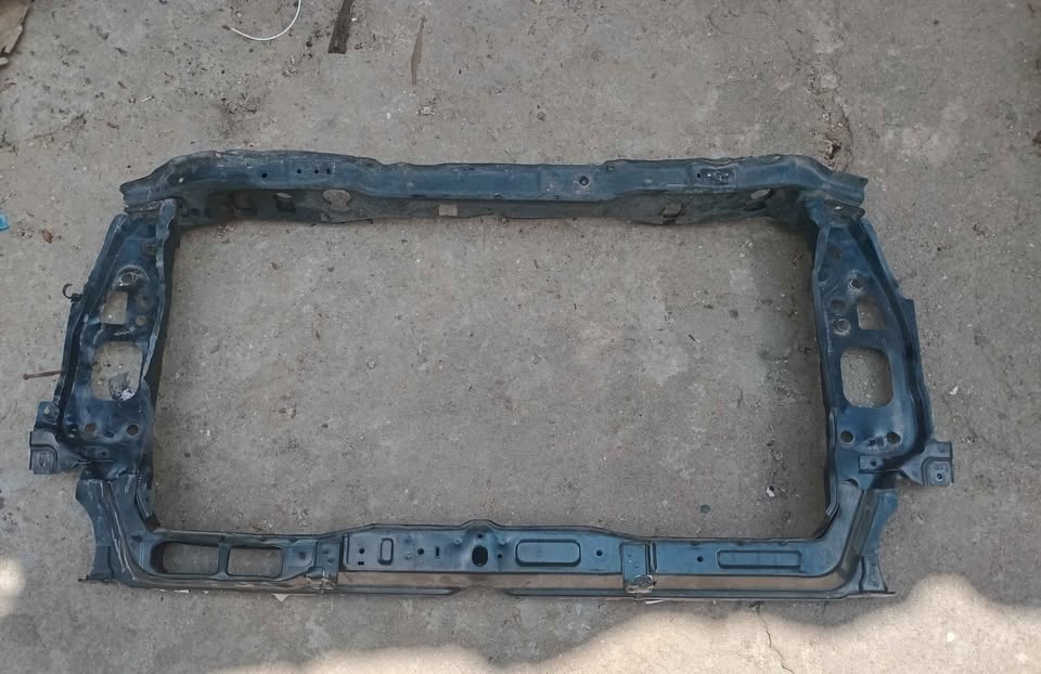 Kia Rio front cradle - Private Seller Kia Rio front cradle - Private Seller