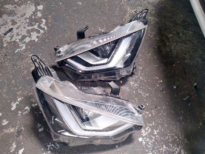 ISUZU XENON HEADLIGHT 2018 TO 2023 - Private Seller ISUZU XENON HEADLIGHT 2018 TO 2023 - Private Seller