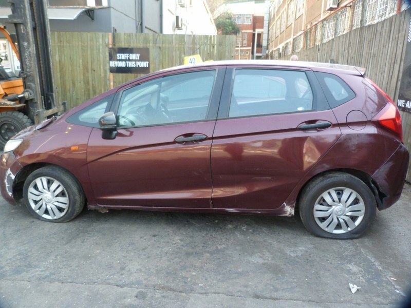 Honda Jazz 1.2 Trend Manual Maroon - 2015 STRIPPING FOR SPARES - Private Seller Honda Jazz 1.2 Trend Manual Maroon - 2015 STRIPPING FOR SPARES - Private Seller
