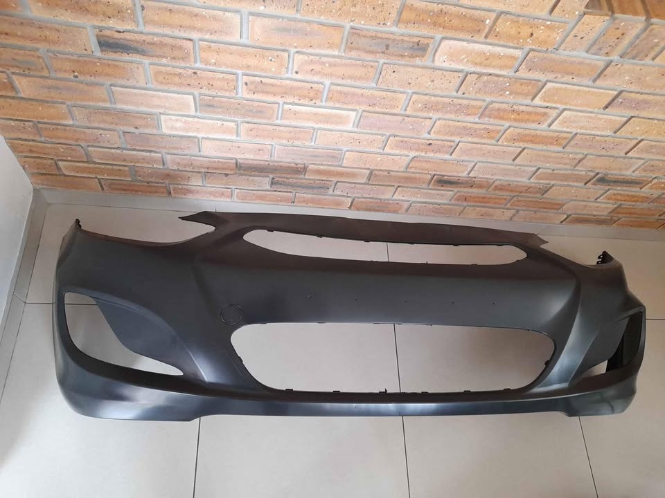 HYUNDAI ACCENT 2012 ON BRAND NEW FRONT BUMPERS FORSALE PRICE: