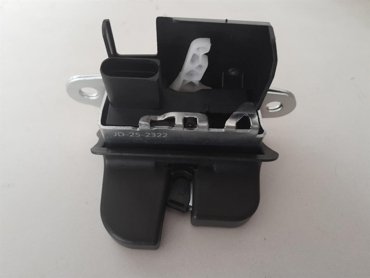 vw polo mk8 1.0 tsi boot lock FOR SALE - Private Seller vw polo mk8 1.0 tsi boot lock FOR SALE - Private Seller