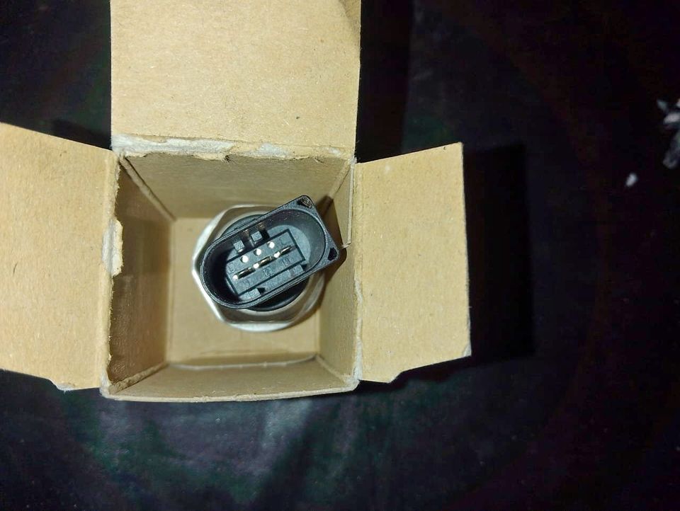 Audi / VW fuel pressure sensor - Private Seller