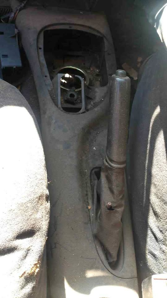 Ford Escort MK6 center console - Private Seller Ford Escort MK6 center console - Private Seller