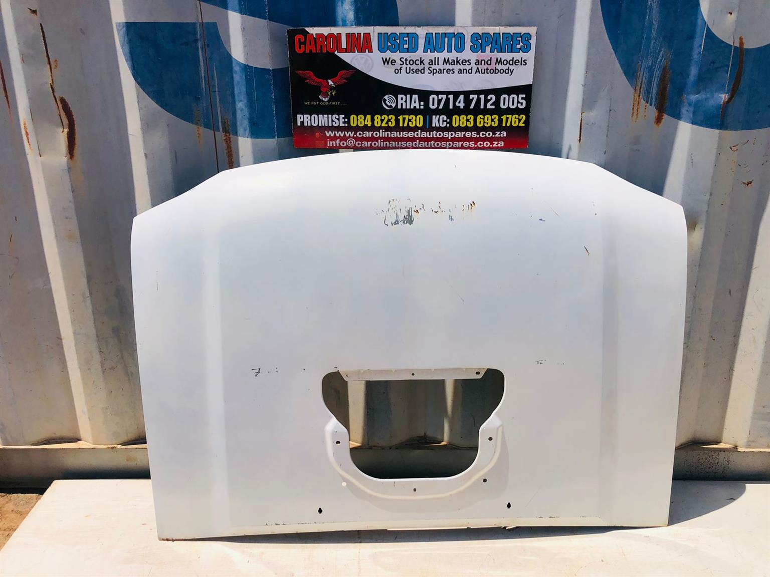 Nissan Np300 Pickup Truck bonnet taking scoop (2002-2022) - Private Seller Nissan Np300 Pickup Truck bonnet taking scoop (2002-2022) - Private Seller
