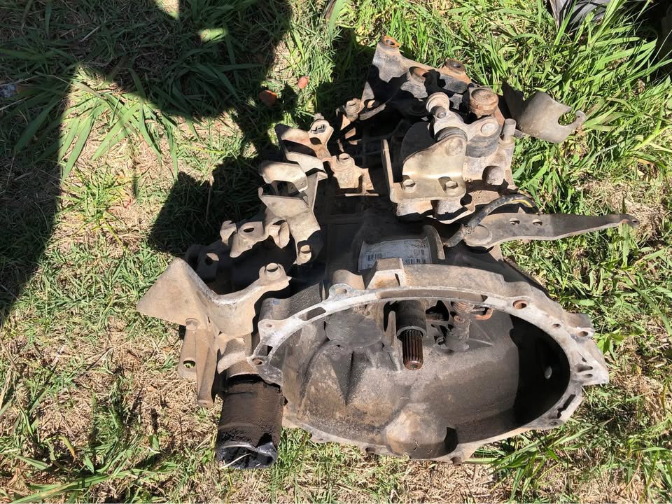 Mitsubishi Mirage Gearbox - Private Seller Mitsubishi Mirage Gearbox - Private Seller