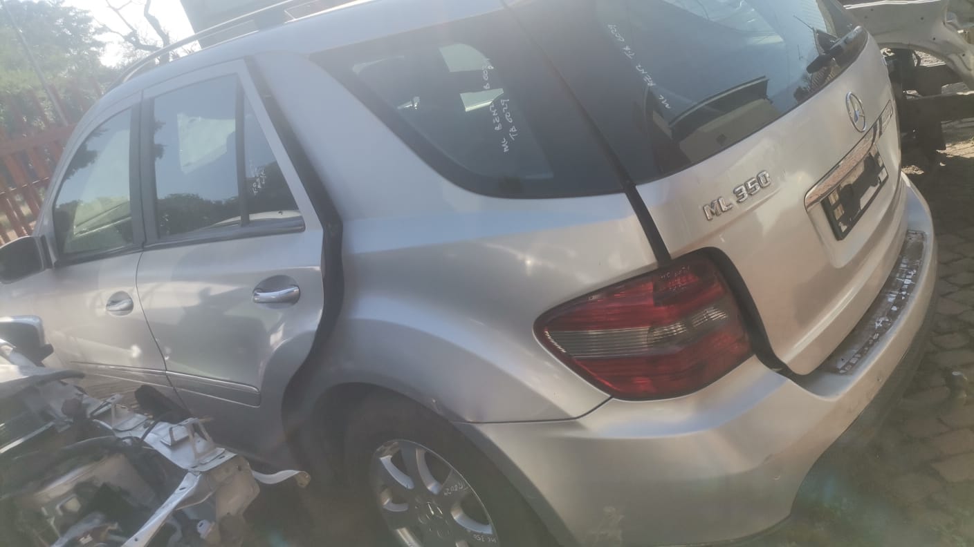 ML350 4Matic Stripping for Spares - Private Seller ML350 4Matic Stripping for Spares - Private Seller