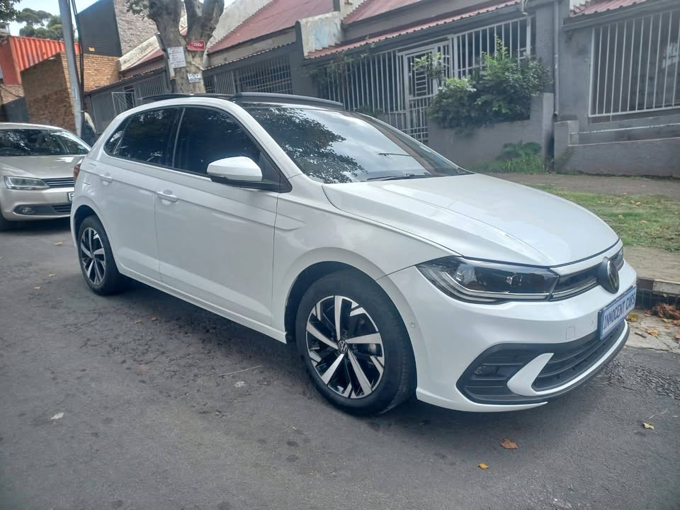 2022 VW Polo 9 Tsi Comfortline, 1.0 Petrol, Automatic, Color White, Mileage