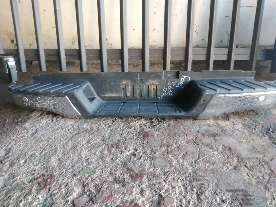 FORD RANGER T9 BACK BUMPER - Private Seller FORD RANGER T9 BACK BUMPER - Private Seller