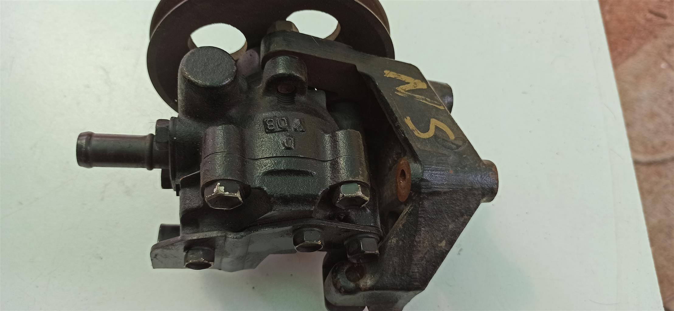 Power Steering Pump Nissan 1 TON 2.4i 16V Hardbody - Private Seller Power Steering Pump Nissan 1 TON 2.4i 16V Hardbody - Private Seller
