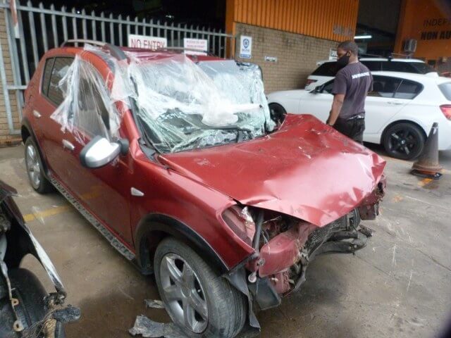 Renault Sandero Stepway 1.6 8v 2013 Manual spares - Private Seller Renault Sandero Stepway 1.6 8v 2013 Manual spares - Private Seller