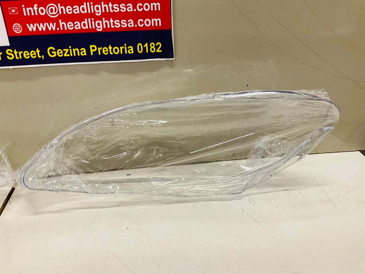 Volvo V40 left and right side headlight replacement lens - Private Seller