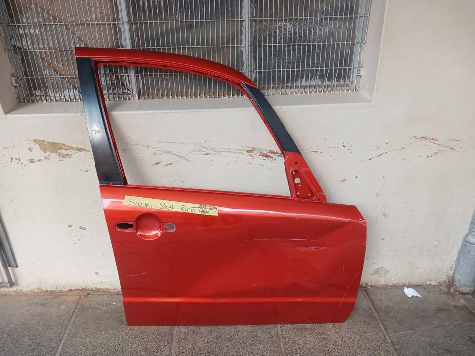 Suzuki sx4 door Front Right for Sale - Private Seller Suzuki sx4 door Front Right for Sale - Private Seller