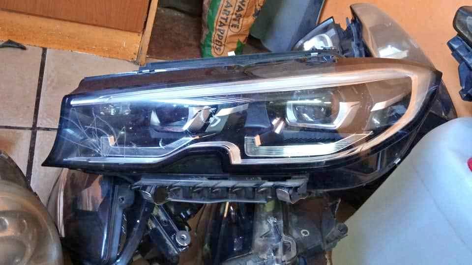 BMW G20 headlight - Private Seller BMW G20 headlight - Private Seller
