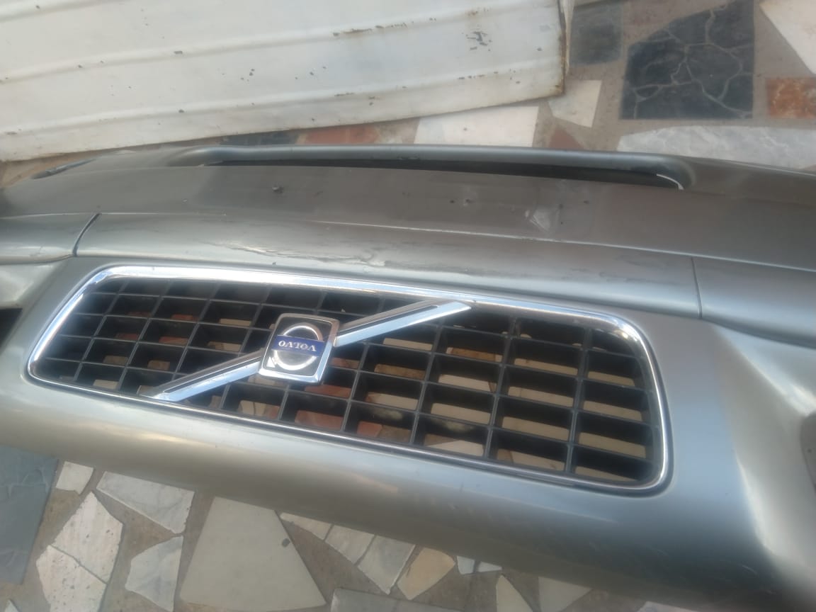 Front Bumper for Volvo S60 - Private Seller Front Bumper for Volvo S60 - Private Seller