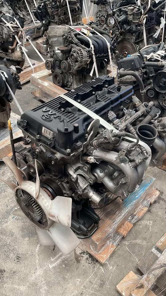 2.0 Toyota Hilux, Quantum 1TR Engine. - Private Seller