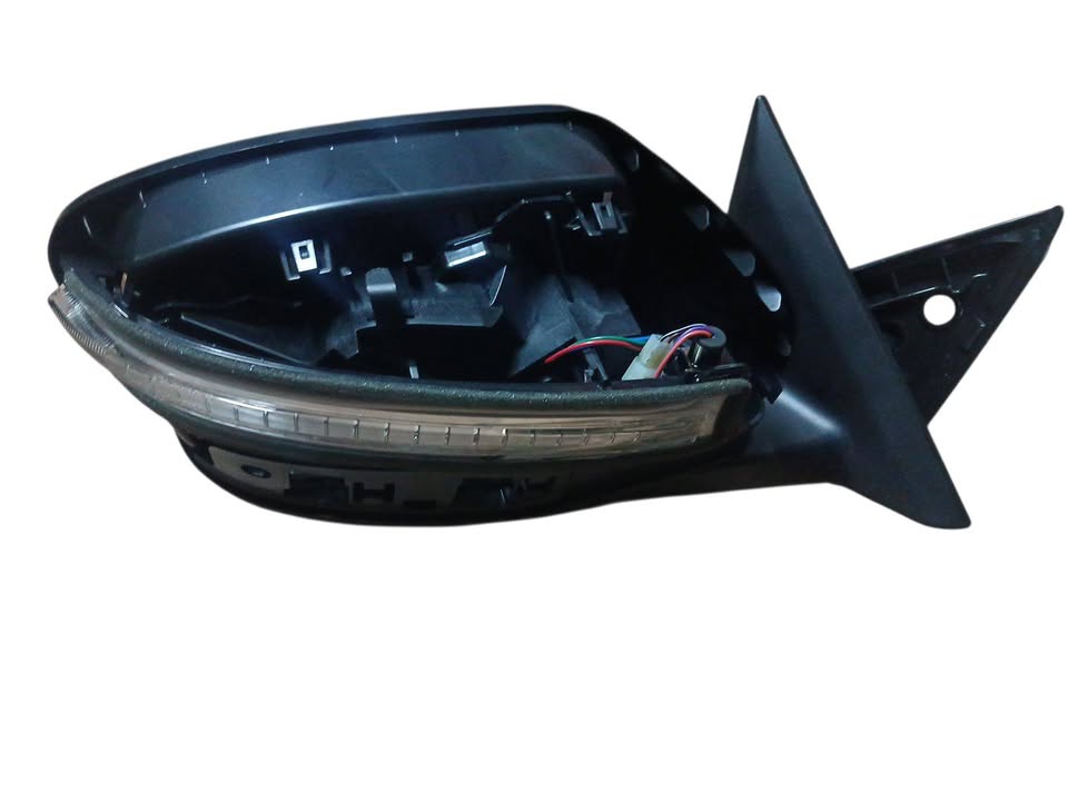 NISSAN XTRAIL DOOR MIRROR FOR SALE - Private Seller