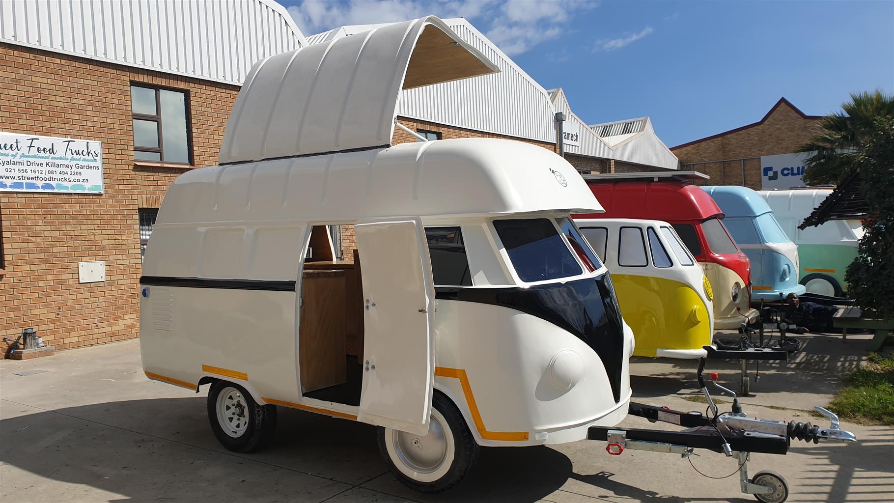 Vintage VW Splitty Kombi Replica Trailer your Ultimate Mobile Ret ...