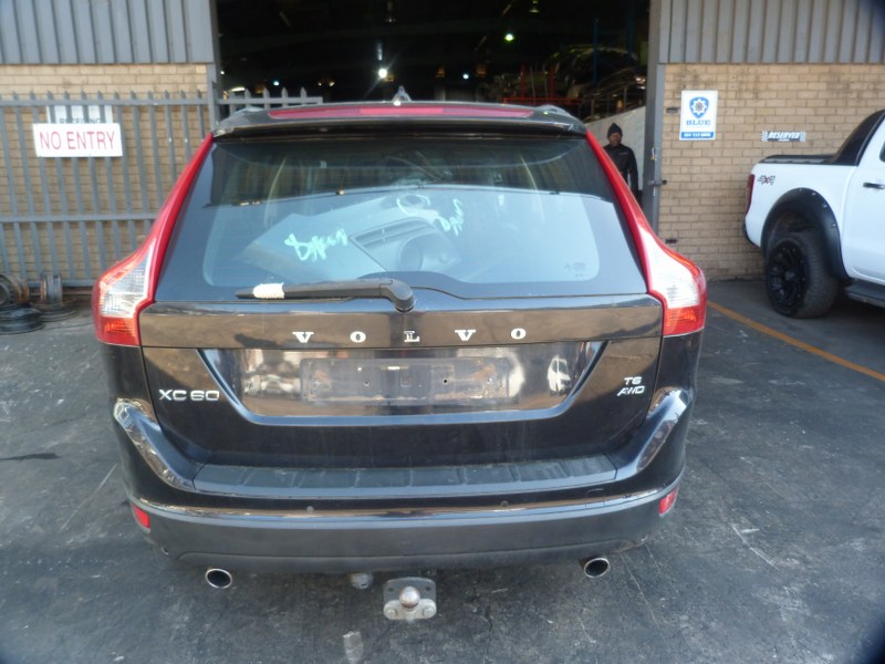 Volvo XC60 3.0 T6 Geartronic AT Black - 2010 STRIPPING FOR SPARES - Private Seller