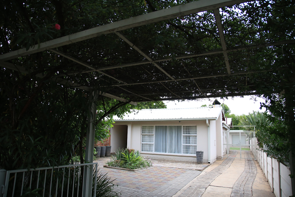 For Sale Houses Garages Gauteng Listings And Prices Waa2