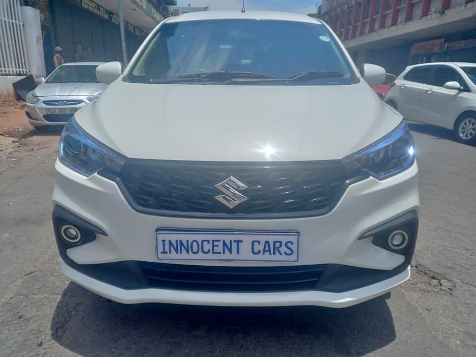 2023 SUZUKI ERTIGA 1.5 PETROL, MANUAL TRANSMISSION, WHITE COLOUR, MILEAGE 6000KM