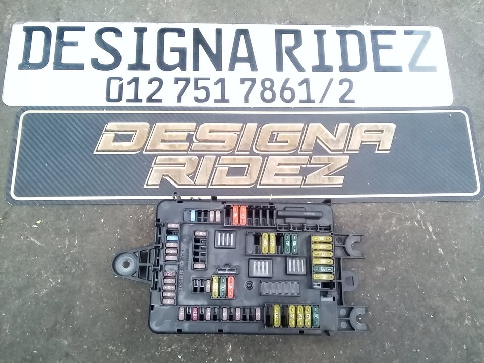 BMW F20/F30 FUSE BOX - Private Seller BMW F20/F30 FUSE BOX - Private Seller