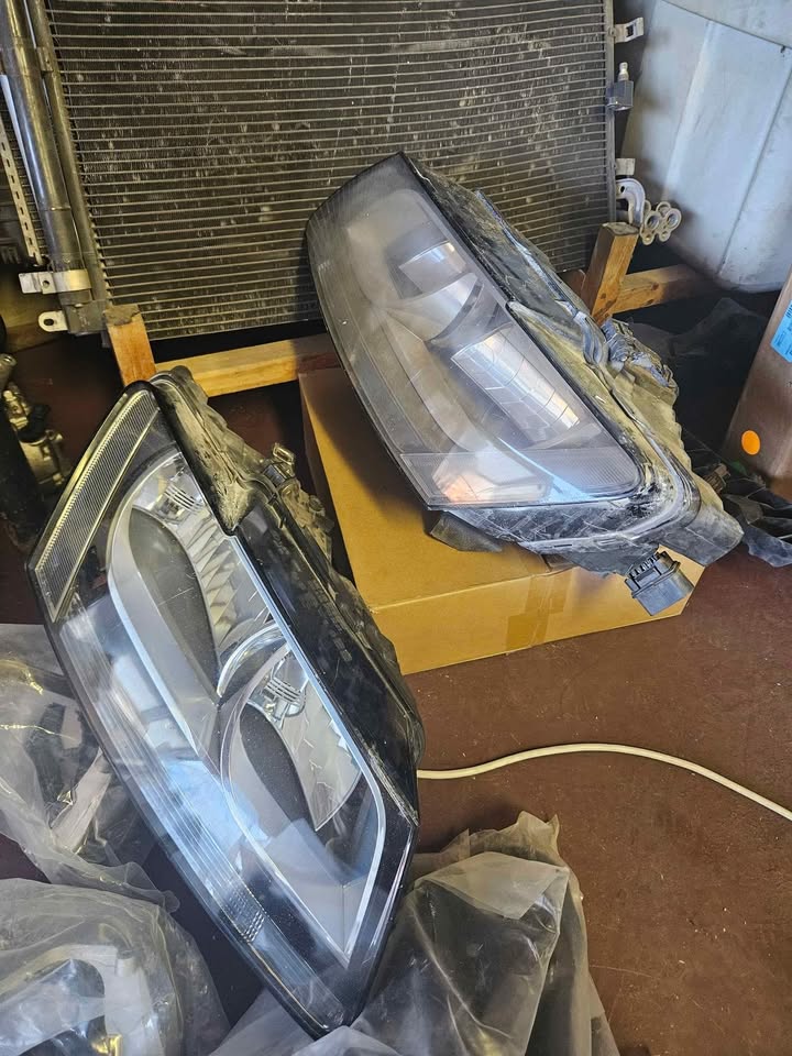 Audi Q5 Headlights - Private Seller Audi Q5 Headlights - Private Seller