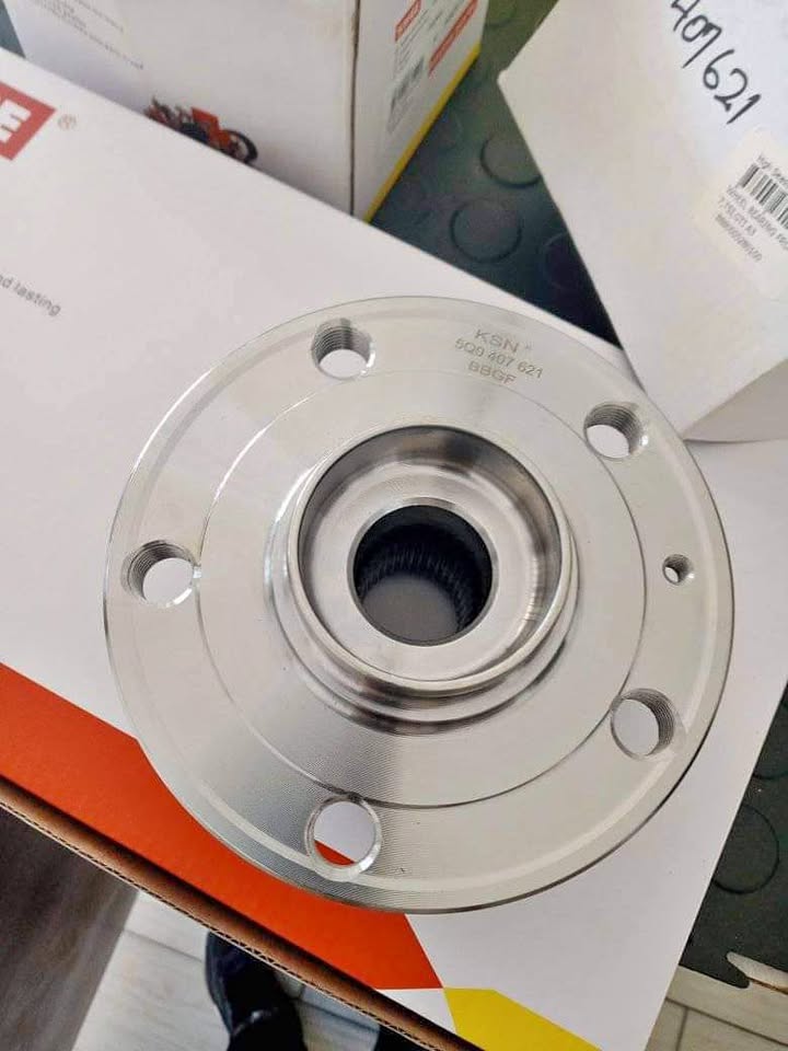 Front bearing golf 7 tsi GTI audi A3 - Private Seller Front bearing golf 7 tsi GTI audi A3 - Private Seller