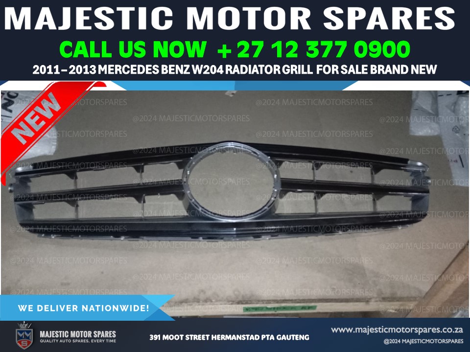 2011 to 2013 Mercedes Benz W204 Radiator Grill for Sale Brand New - Private Seller 2011 to 2013 Mercedes Benz W204 Radiator Grill for Sale Brand New - Private Seller