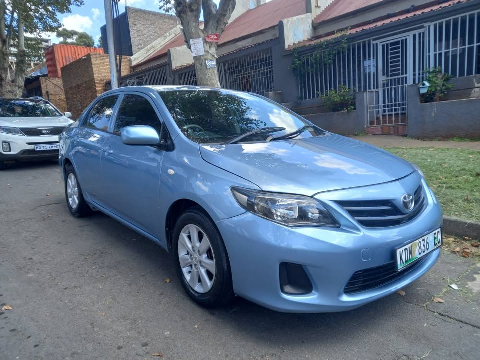 2017 Toyota Corolla Quest 1.6 Sedan, Manual, Blue, 89000kms