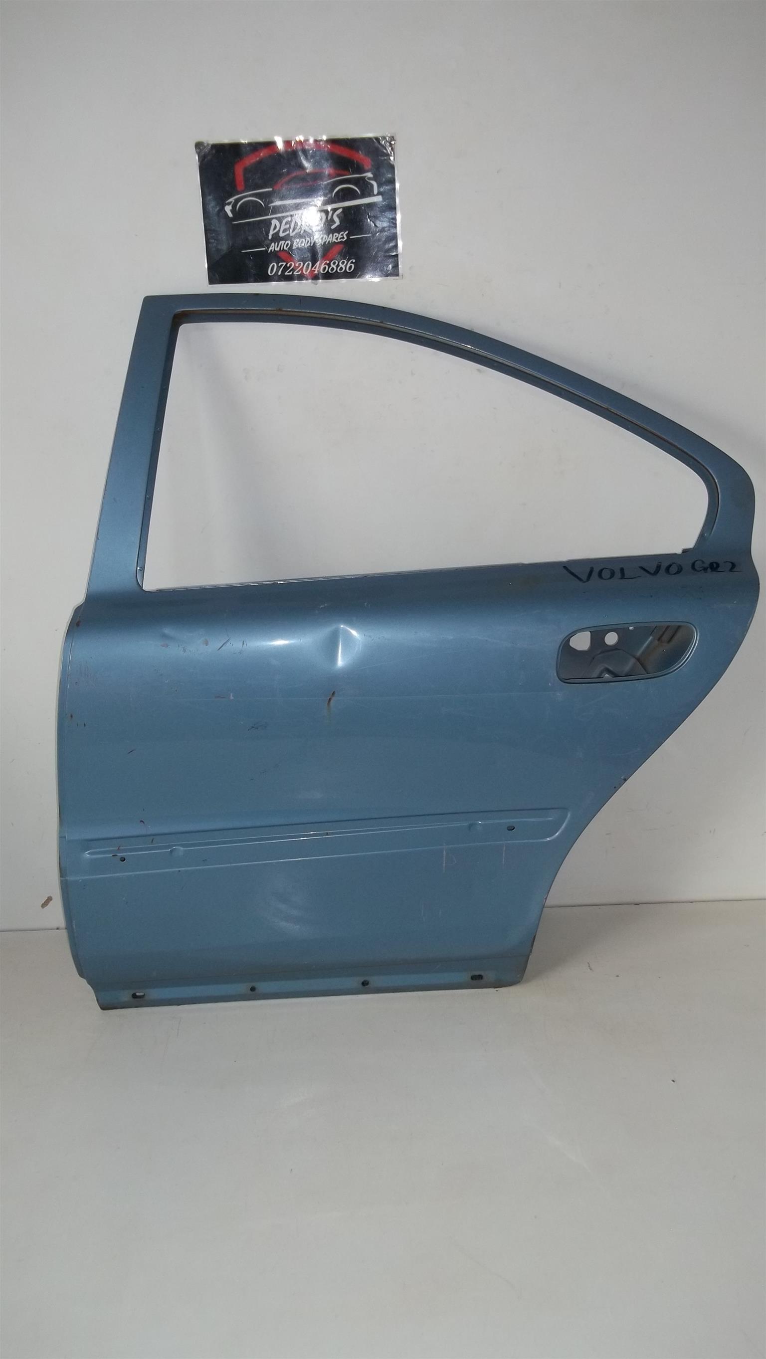 Volvo S60 left rear door - Private Seller Volvo S60 left rear door - Private Seller