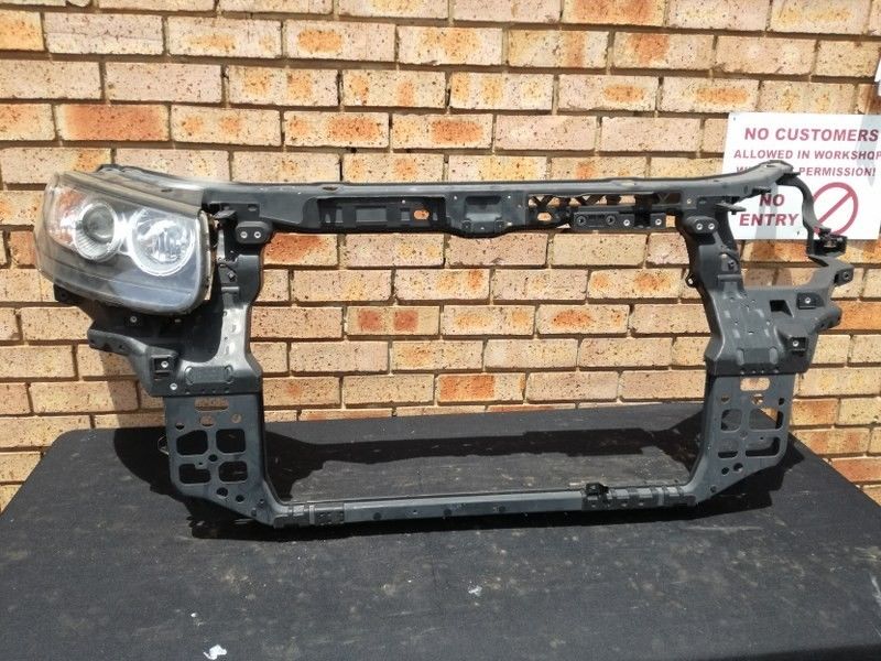 Hyundai Santa Fe Cradle - Private Seller Hyundai Santa Fe Cradle - Private Seller