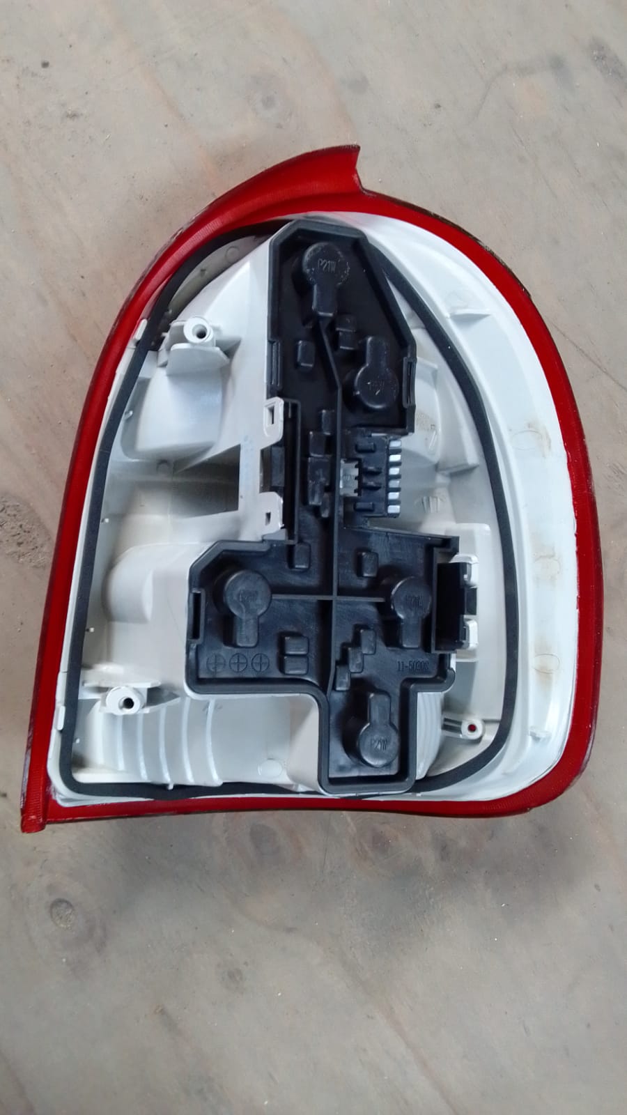 OPEL CORSA HATCHBACK LEFT REAR TAILLIGHT FOR SALE BRAND NEW !! - Private Seller