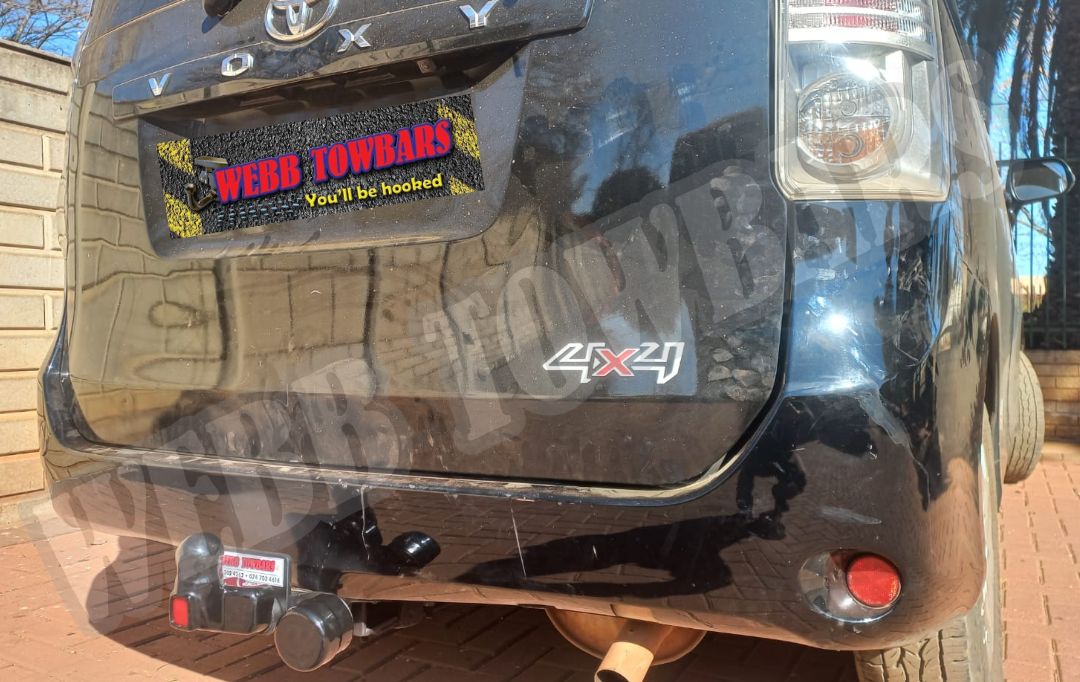 Toyota Voxy Standard/Detachable Towbars - Private Seller Toyota Voxy Standard/Detachable Towbars - Private Seller