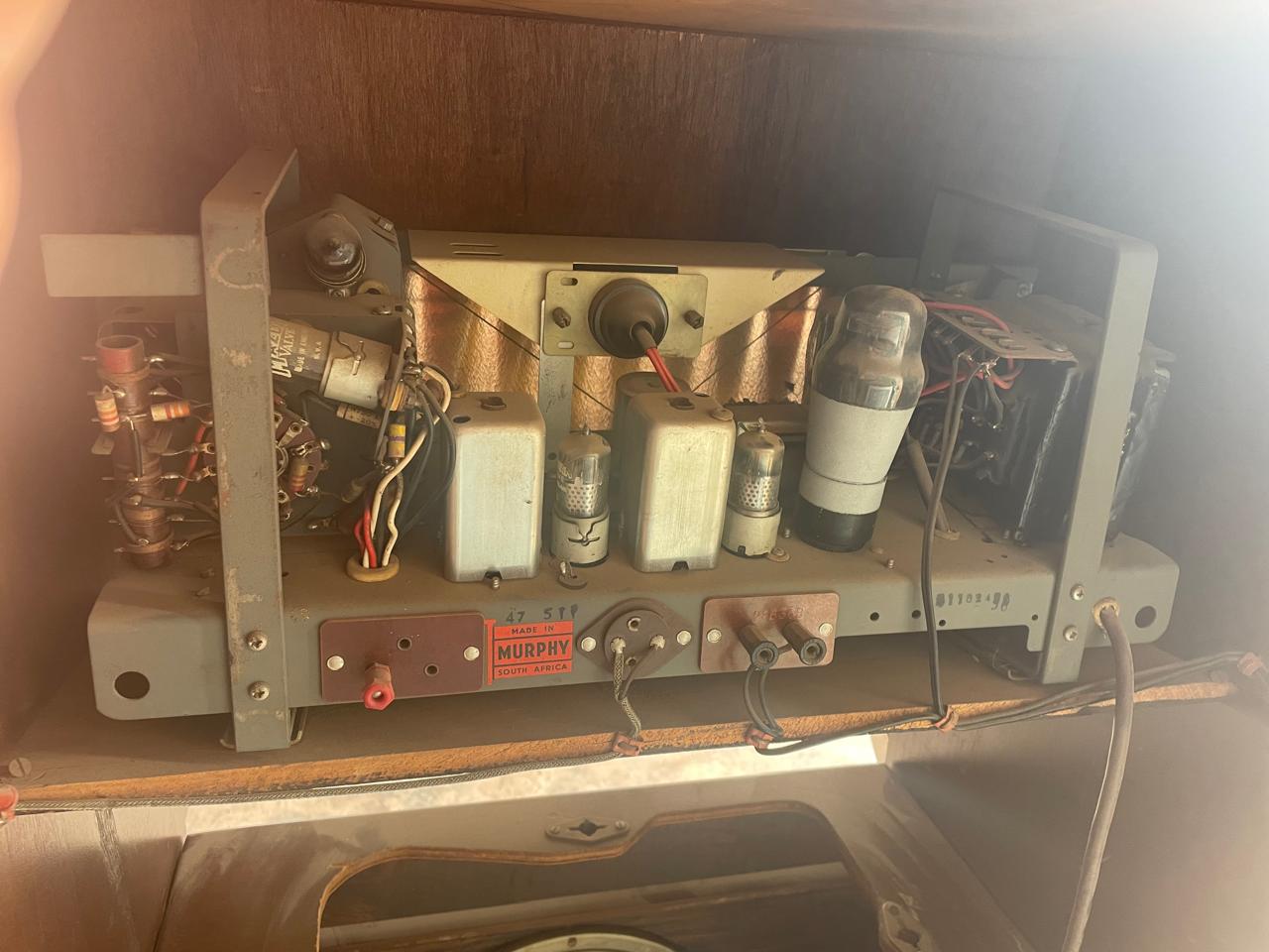 Antique imbuia Radiogram, Murphy tube radio