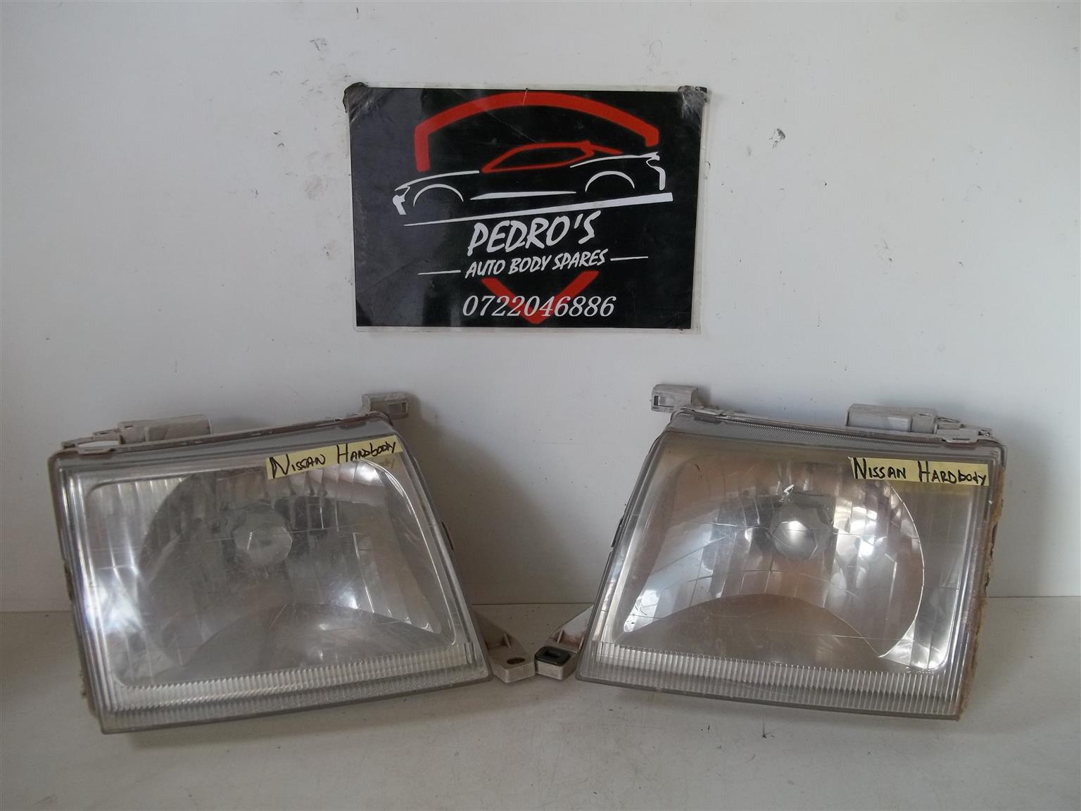 NIssan Hardbody '03-'06 L&R headlight set - Private Seller NIssan Hardbody '03-'06 L&R headlight set - Private Seller