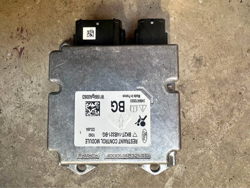 FORD TRANSIT CUSTOM 2013-18 AIR BAG MODULE BK2T-14B321-BG - Private Seller FORD TRANSIT CUSTOM 2013-18 AIR BAG MODULE BK2T-14B321-BG - Private Seller