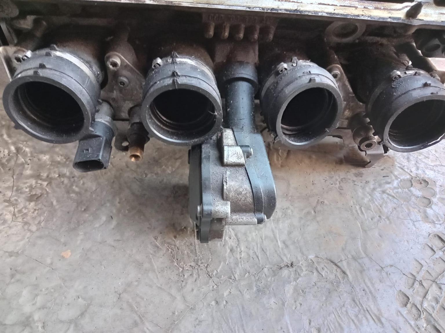 VW Golf 5 2.0 Fsi & Audi A3 2.0 Fsi Inlet Manifold - Private Seller VW Golf 5 2.0 Fsi & Audi A3 2.0 Fsi Inlet Manifold - Private Seller