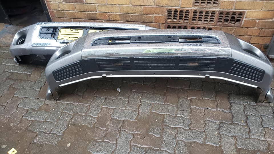 Toyota Land Cruiser bumper front and back - Private Seller Toyota Land Cruiser bumper front and back - Private Seller