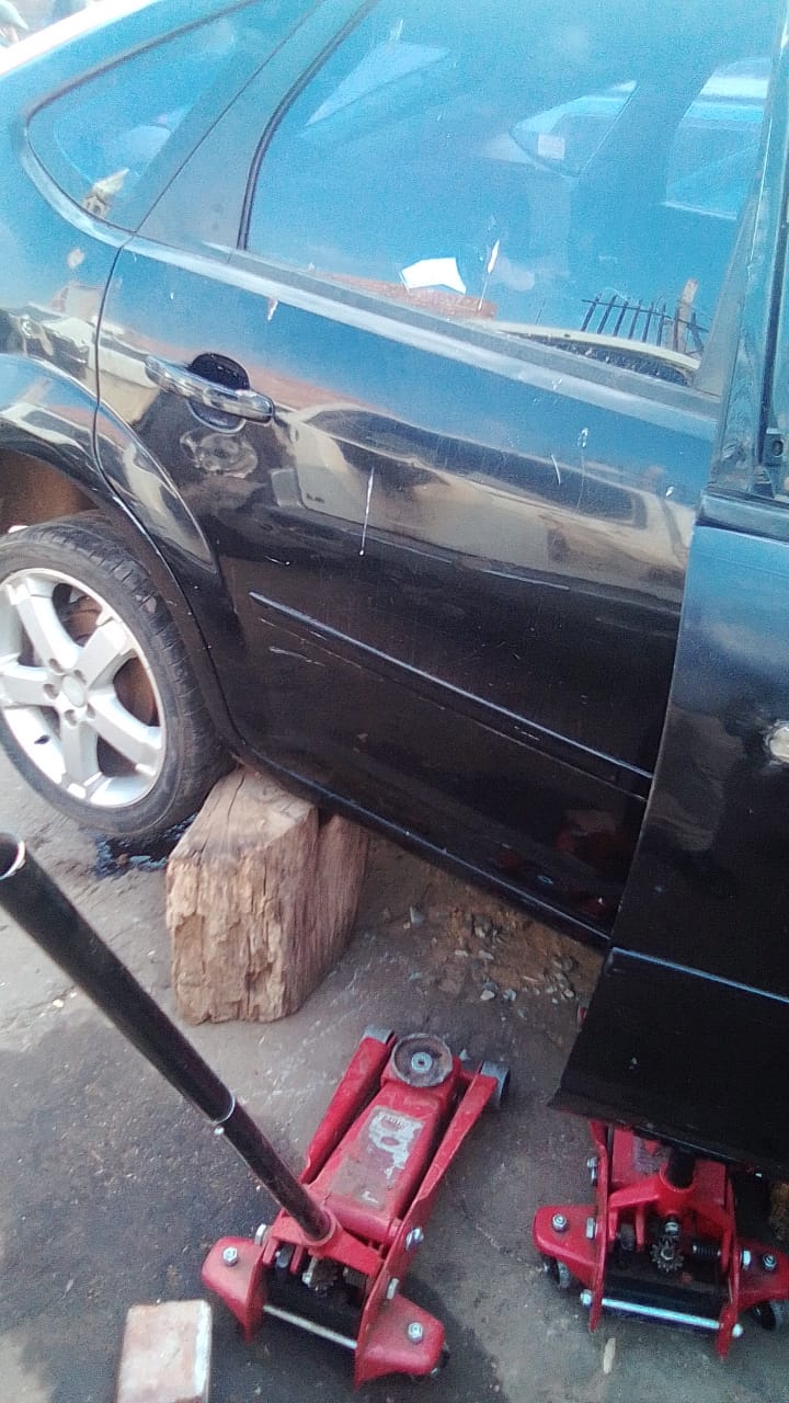 Ford focus 2005 diesel for stripping - Private Seller Ford focus 2005 diesel for stripping - Private Seller