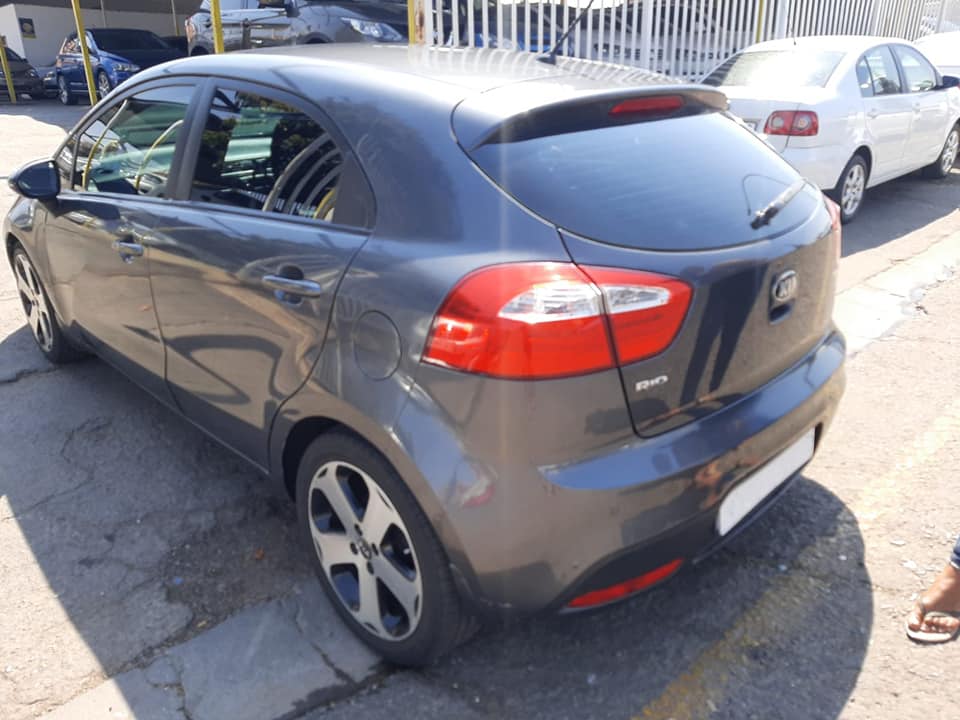 2013 Kia Rio 1.4 Tec Hatchback with a leather
