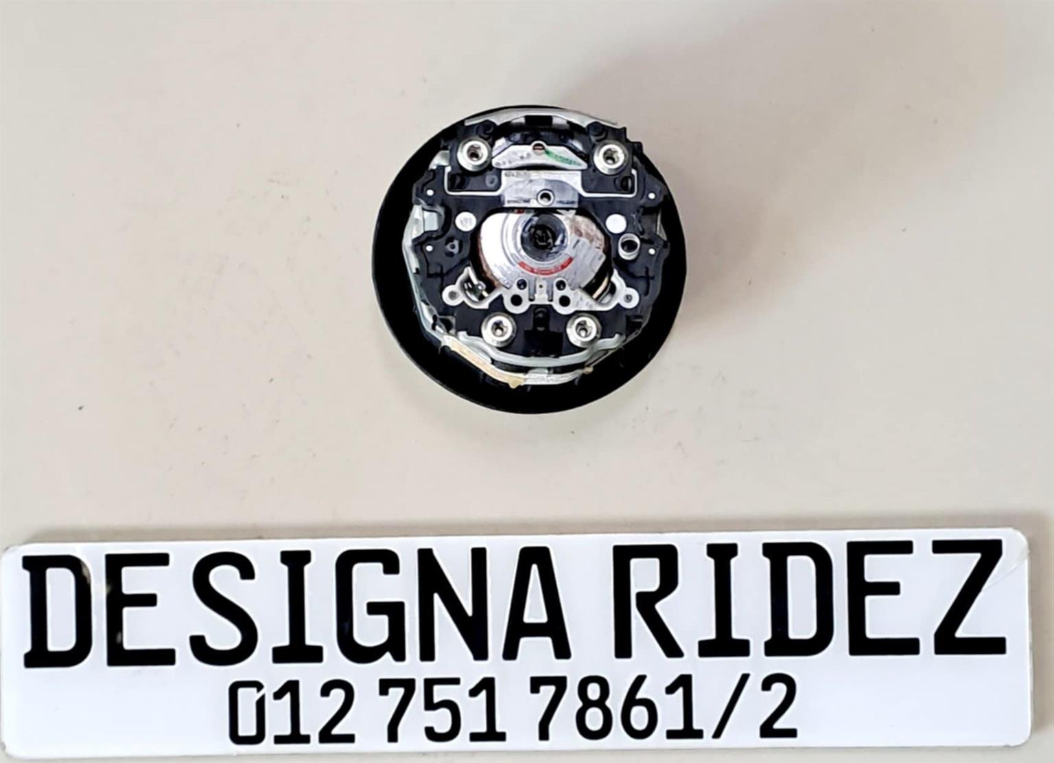 VOLKSWAGEN GOLF 7 GTI STEERING AIRBAG AVAILABLE - Private Seller VOLKSWAGEN GOLF 7 GTI STEERING AIRBAG AVAILABLE - Private Seller
