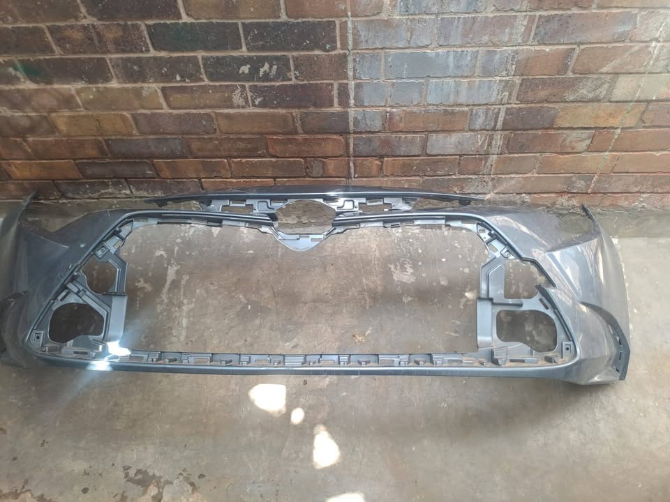 2019 2024 TOYOTA COROLLA FRONT BUMPER SHELL - Private Seller 2019 2024 TOYOTA COROLLA FRONT BUMPER SHELL - Private Seller
