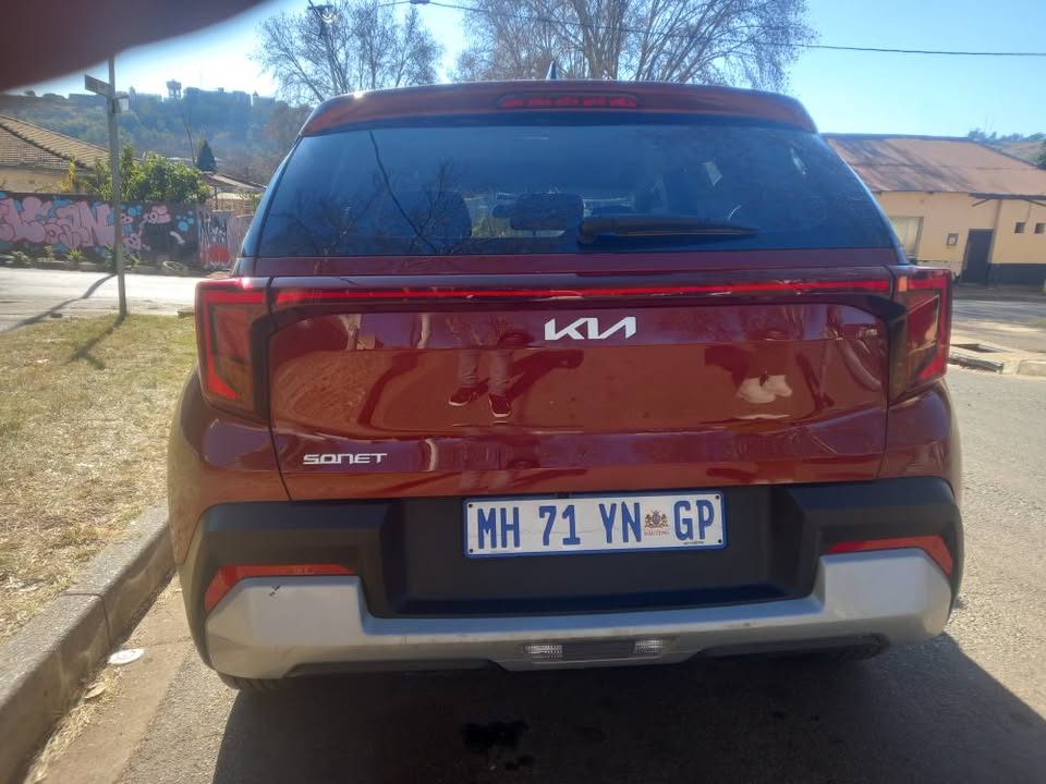 2024 KIA SONET 1.5 PETROL, AUTOMATIC, MAROON, 2400KMS