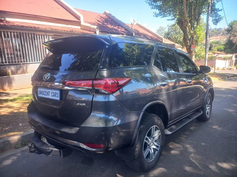2020 TOYOTA FORTUNER 2.4GD6 DIESEL, AUTOMATIC, GREY COLOR, MILEAGE 92000KMS, . LEATHER