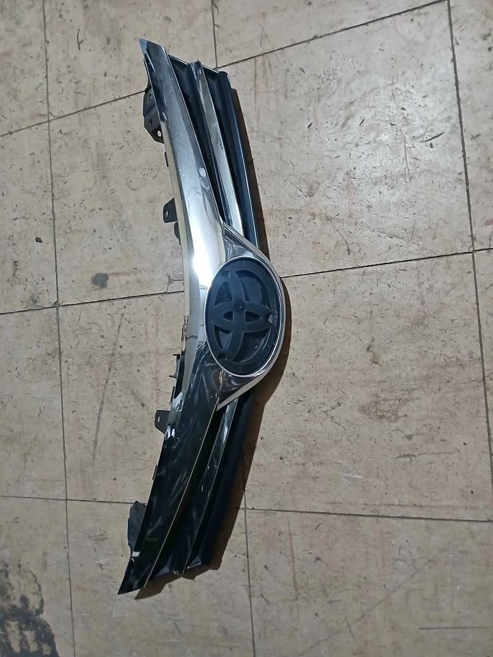 Toyota prestige grill - Private Seller Toyota prestige grill - Private Seller